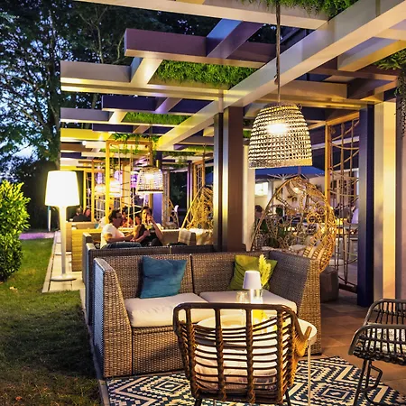Ibis Styles Отель