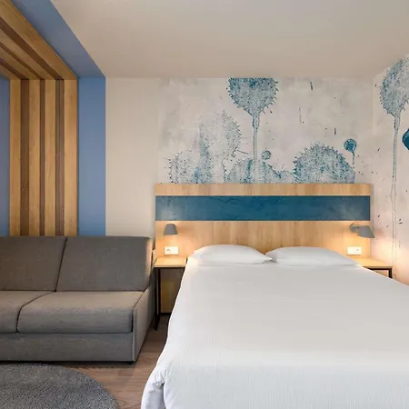Ibis Styles Отель 3*